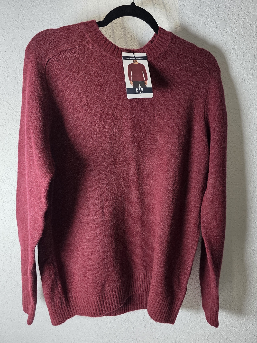 GAP Men's Crewneck Sweater - Wine Red